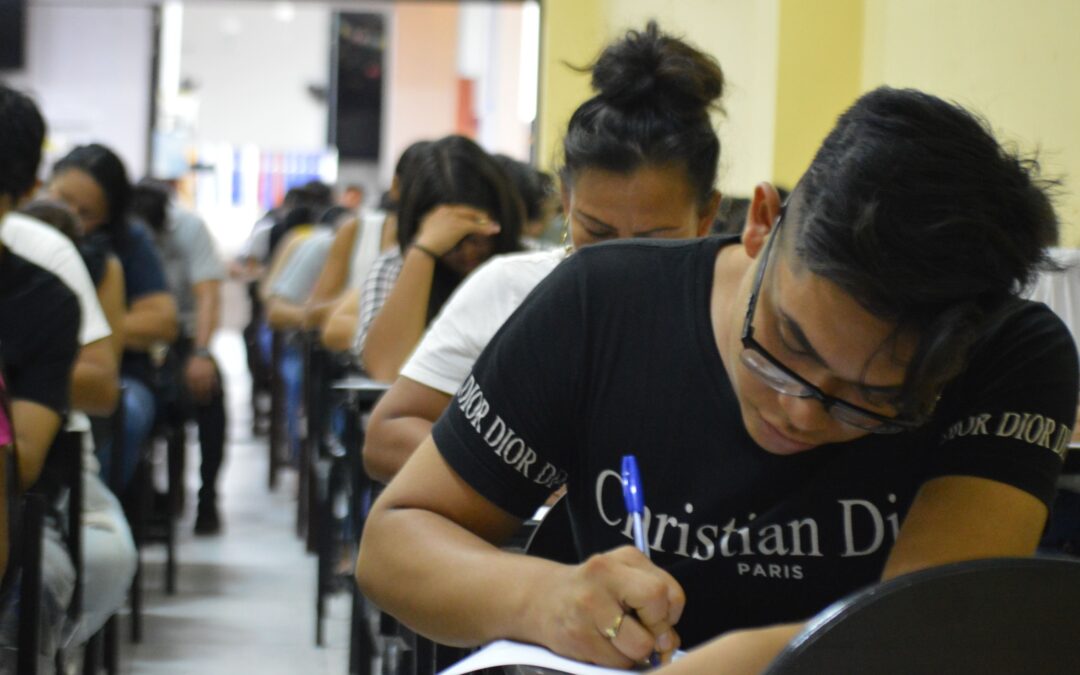 Examen de admisión 2023/03/28